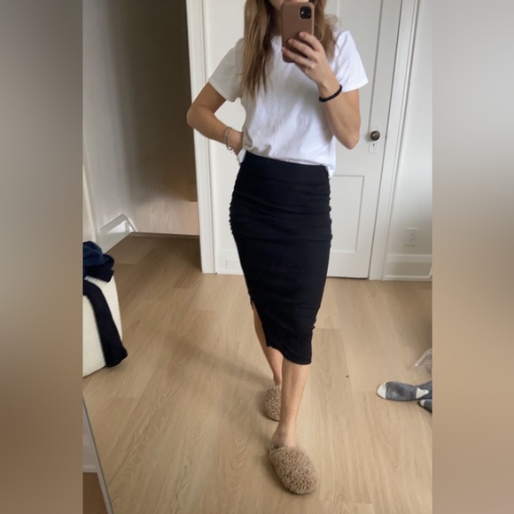 Michael Stars Rae skirt in black - Picture 2 of 4